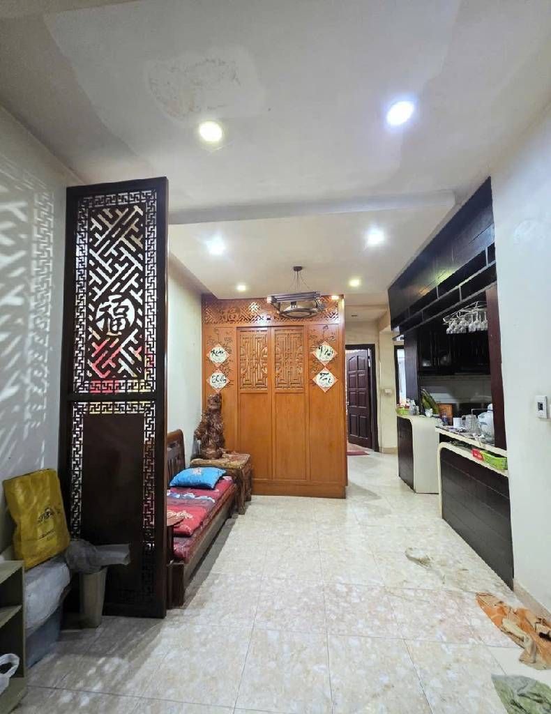 Bán nhà Chùa Bộc - diện tích 90m2 1 tầng - Ô Tô đỗ cầu thang - giá 6,6 tỷ