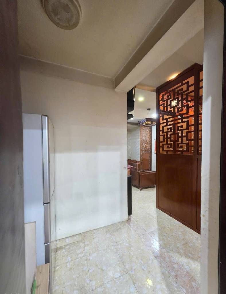 Bán nhà Chùa Bộc - diện tích 90m2 1 tầng - Ô Tô đỗ cầu thang - giá 6,6 tỷ