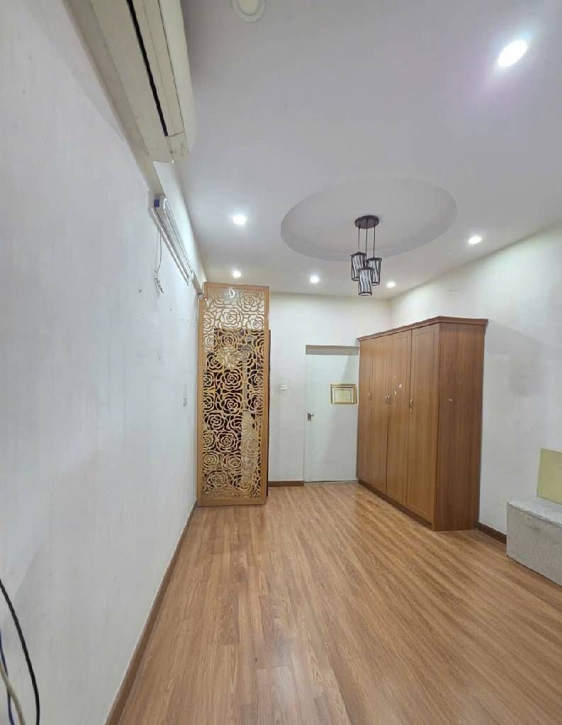 Bán nhà Chùa Bộc - diện tích 90m2 1 tầng - Ô Tô đỗ cầu thang - giá 6,6 tỷ