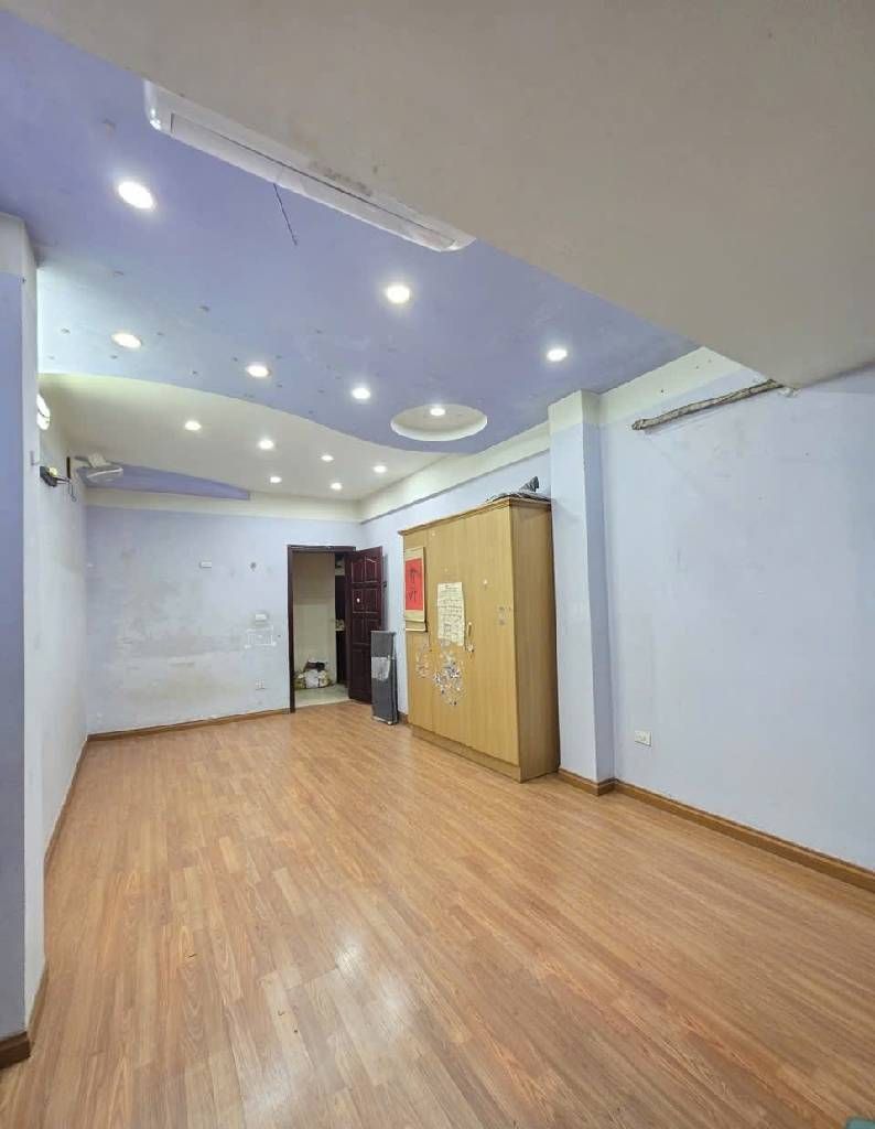 Bán nhà Chùa Bộc - diện tích 90m2 1 tầng - Ô Tô đỗ cầu thang - giá 6,6 tỷ