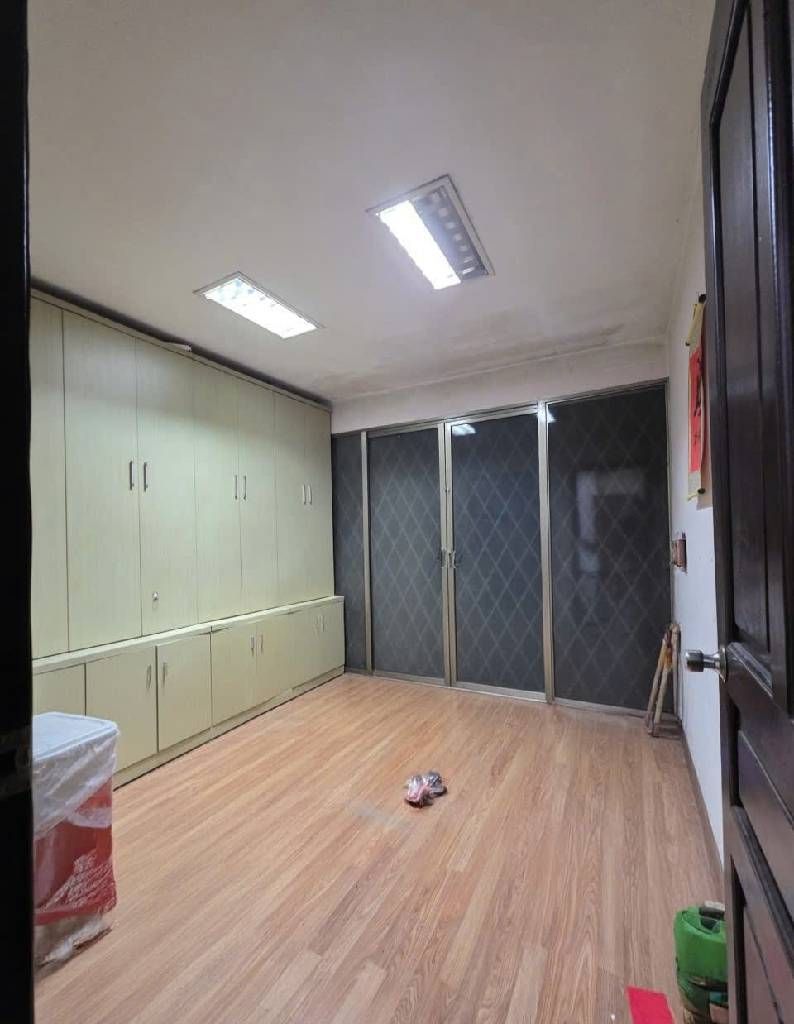 Bán nhà Chùa Bộc - diện tích 90m2 1 tầng - Ô Tô đỗ cầu thang - giá 6,6 tỷ