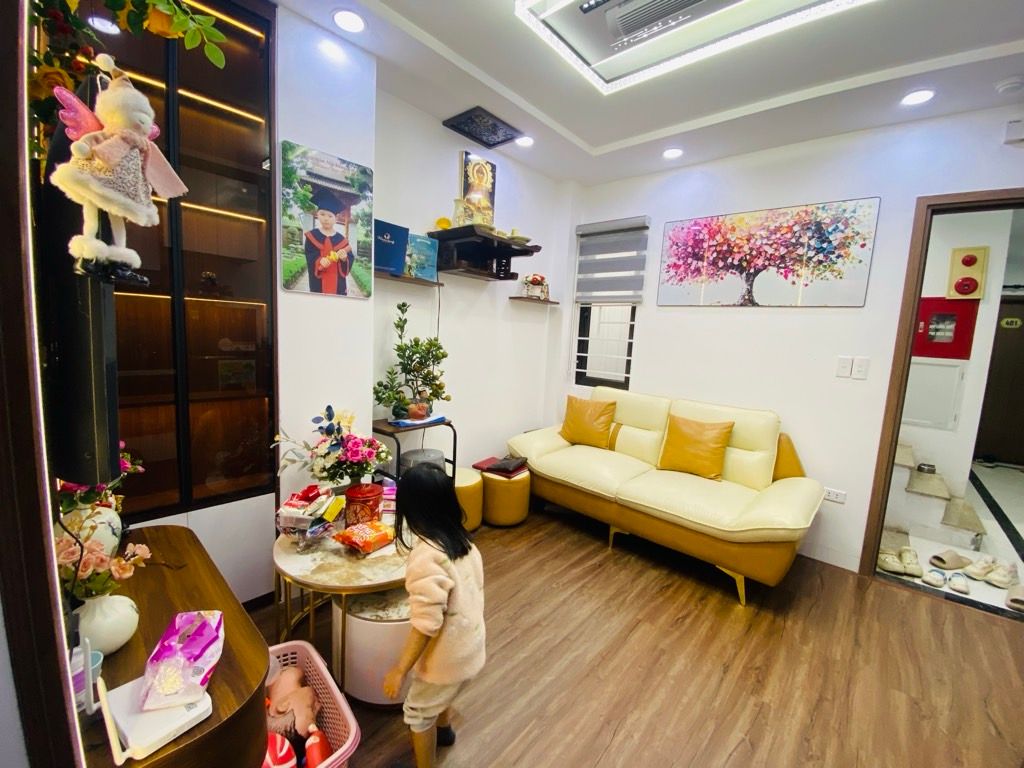 Bán nhà Đê La Thành - diện tích 37m2 4 tầng - Nhà đẹp mới xây - giá 2,25 tỷ