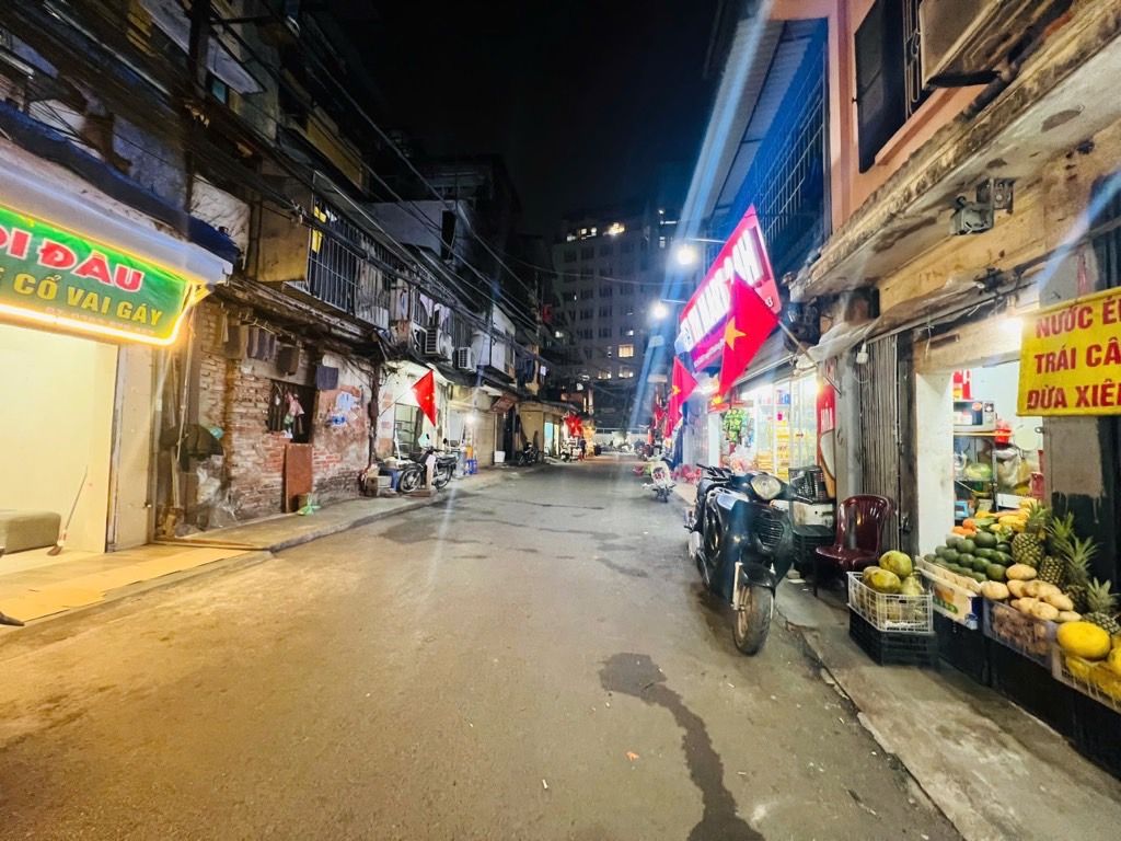 Bán nhà Phương Mai - diện tích 23.8m2 2 tầng - Mặt ngõ ô tô - giá 9,5 tỷ