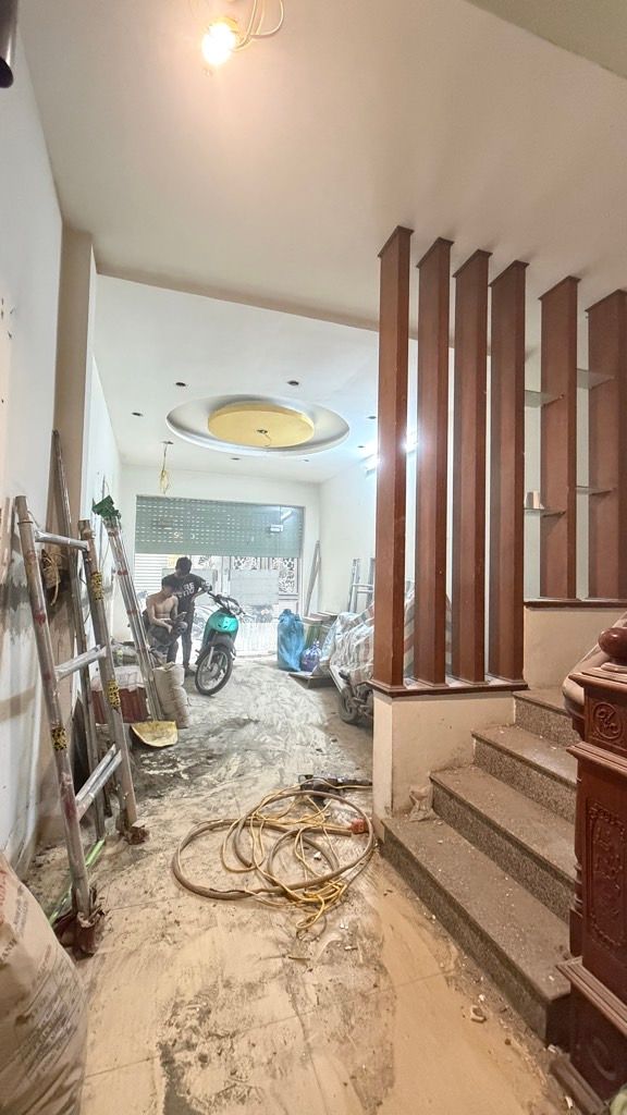 Bán nhà Linh Quang - diện tích 30m2 5 tầng - Ô tô vào nhà - giá 15,8 tỷ