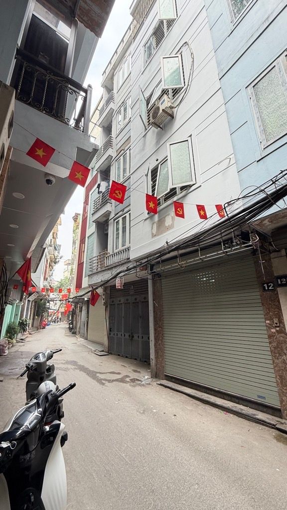 Bán nhà Linh Quang - diện tích 30m2 5 tầng - Ô tô vào nhà - giá 15,8 tỷ