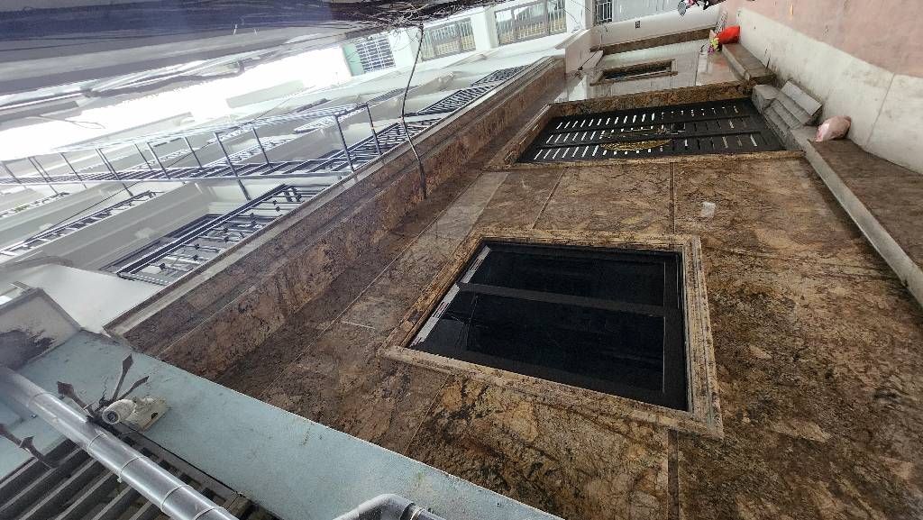 Bán nhà Khương Trung - diện tích 79m2 6 tầng - Mặt ngõ ô tô tránh - giá 21 tỷ