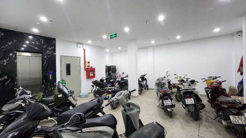 Bán nhà Khương Trung - diện tích 79m2 6 tầng - Mặt ngõ ô tô tránh - giá 21 tỷ