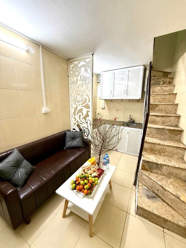 Bán nhà Chợ Khâm Thiên - diện tích 12m2 5 tầng - Nhà 5 tầng tổng 3 ngủ 2 WC - giá 3,55 tỷ