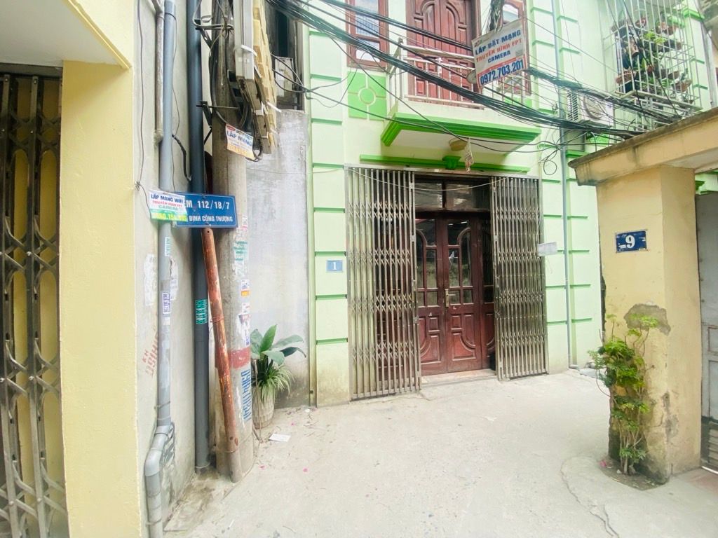 Bán nhà Định Công Thượng - diện tích 40m2 1 tầng - mặt tiền 7m - giá 6 tỷ