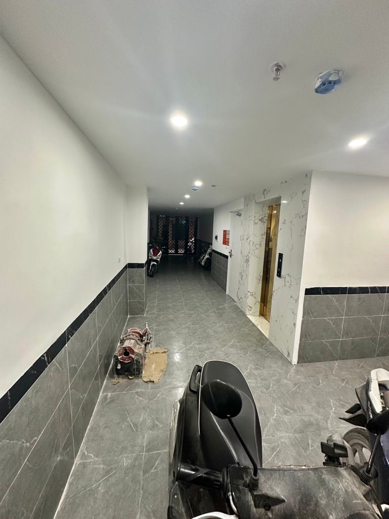 Bán nhà Chùa Quỳnh - diện tích 63m2 7 tầng - ô tô đỗ cửa - giá 21 tỷ