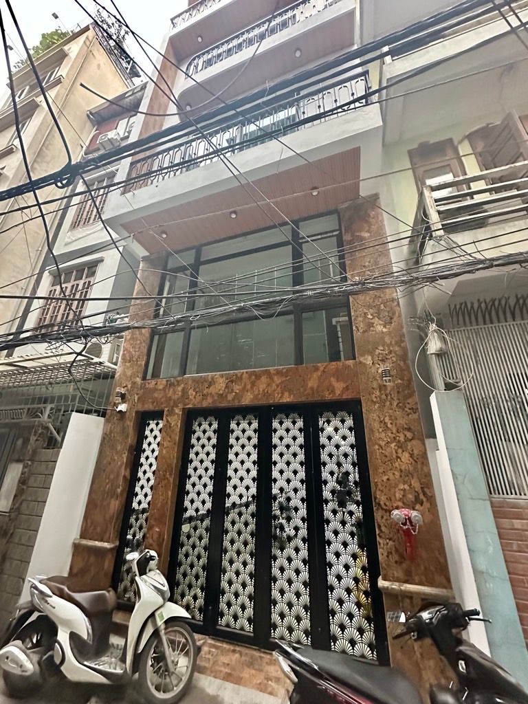 Bán nhà Chùa Quỳnh - diện tích 63m2 7 tầng - ô tô đỗ cửa - giá 21 tỷ