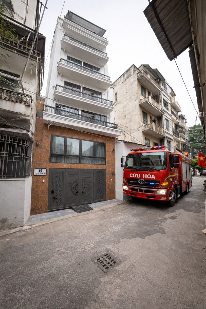 Bán nhà Nguyễn Lân - diện tích 59m2 7 tầng - SIÊU PHẨM CCMN - giá 24,5 tỷ