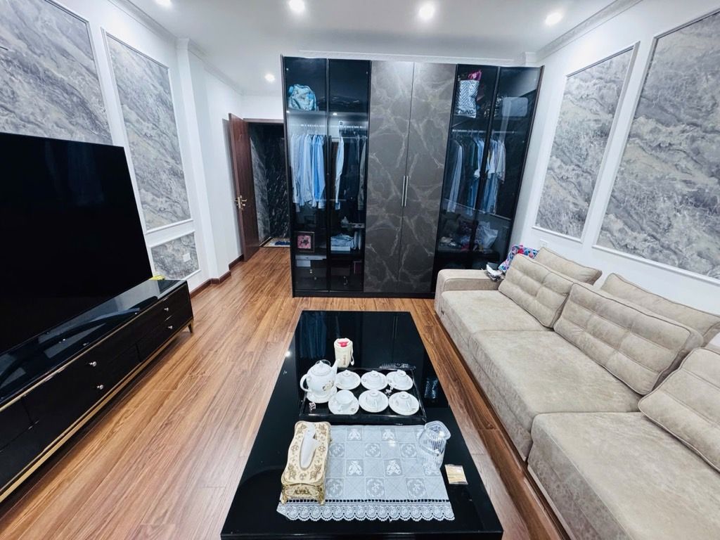 Bán nhà Võ Thị Sáu - diện tích 40m2 7 tầng - Ô tô tránh - giá 22,5 tỷ