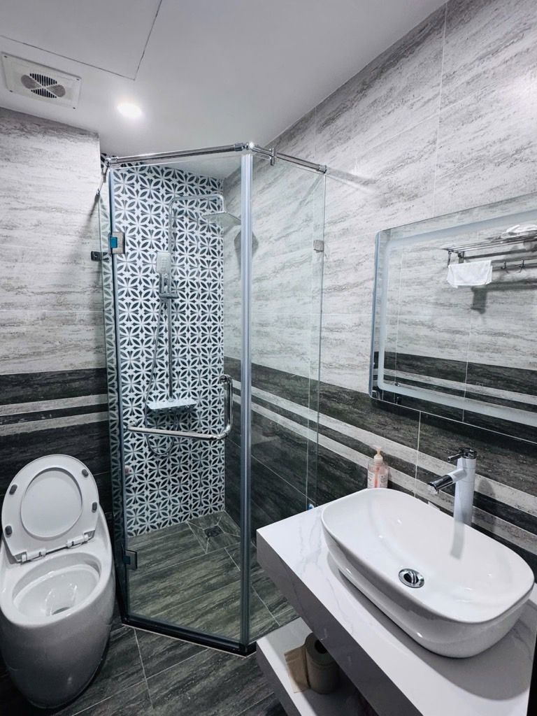 Bán nhà Võ Thị Sáu - diện tích 40m2 7 tầng - Ô tô tránh - giá 22,5 tỷ