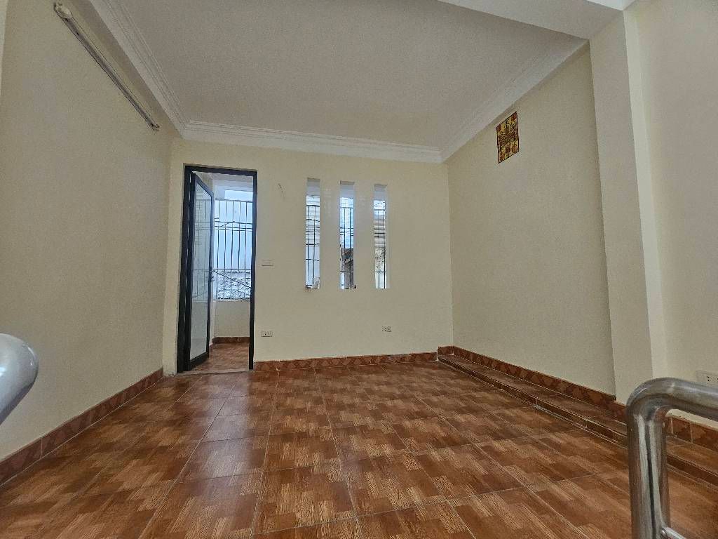 Bán nhà Quan Nhân - diện tích 42,3m2 5 tầng - Gần hồ Quan Nhân - giá 7,9 tỷ