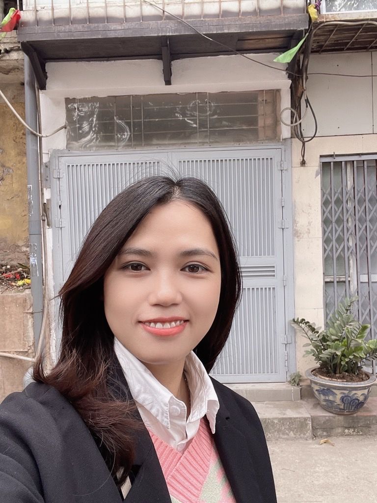 Bán nhà Phố 8/3 - diện tích 60m2 3 tầng - Ô tô đỗ cửa - giá 1,95 tỷ