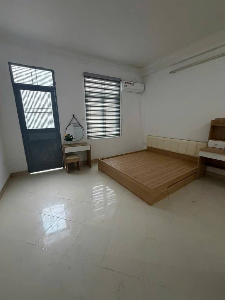 Bán nhà Vĩnh Hưng - diện tích 36.4m2 4 tầng - Ngõ 670 Nguyễn Khoái - giá 7,6 tỷ