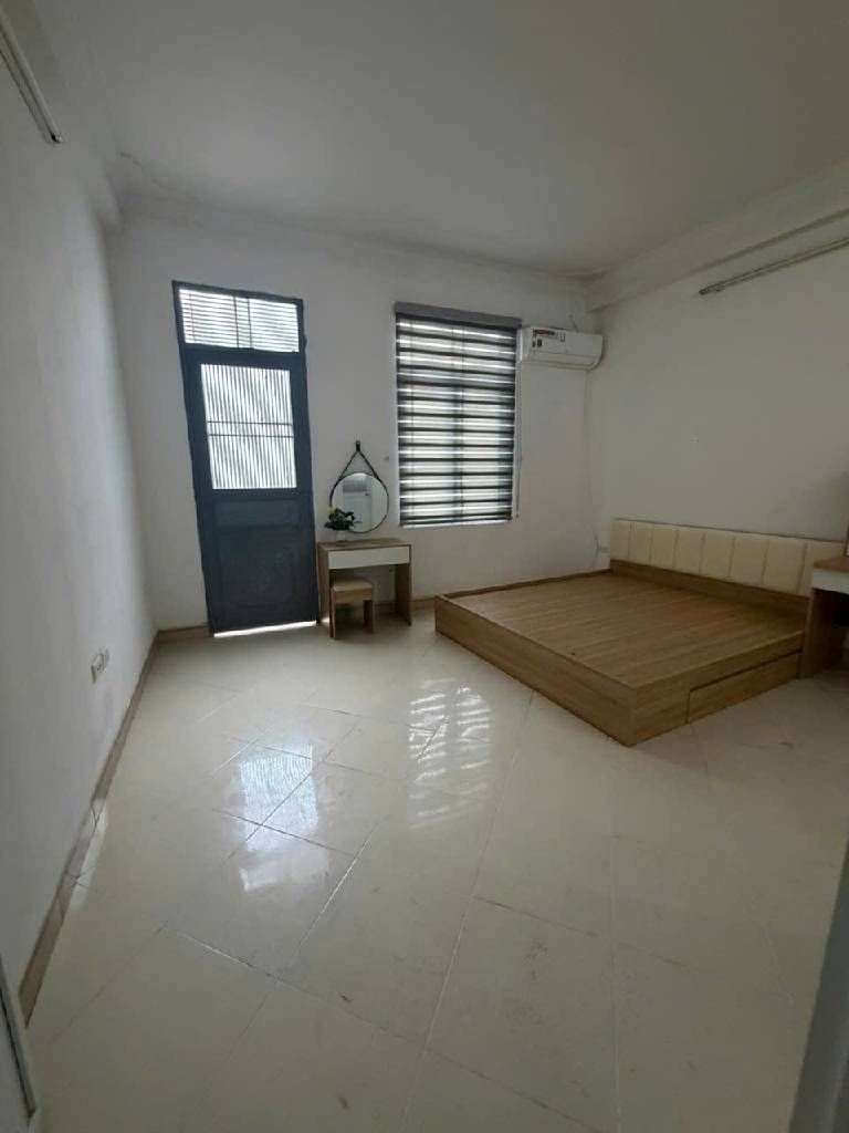 Bán nhà Vĩnh Hưng - diện tích 36.4m2 4 tầng - Ngõ 670 Nguyễn Khoái - giá 7,6 tỷ