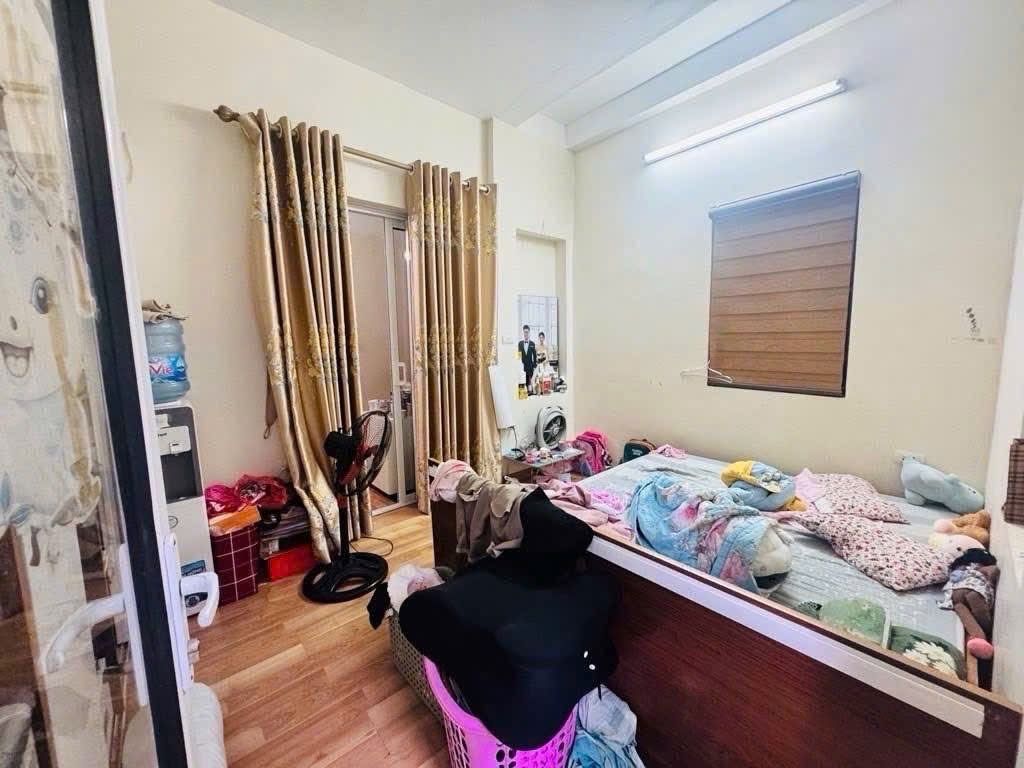 Bán nhà Thịnh Hào - diện tích 20,5m2 5 tầng - Lô góc, ngõ rộng - giá 6,9 tỷ