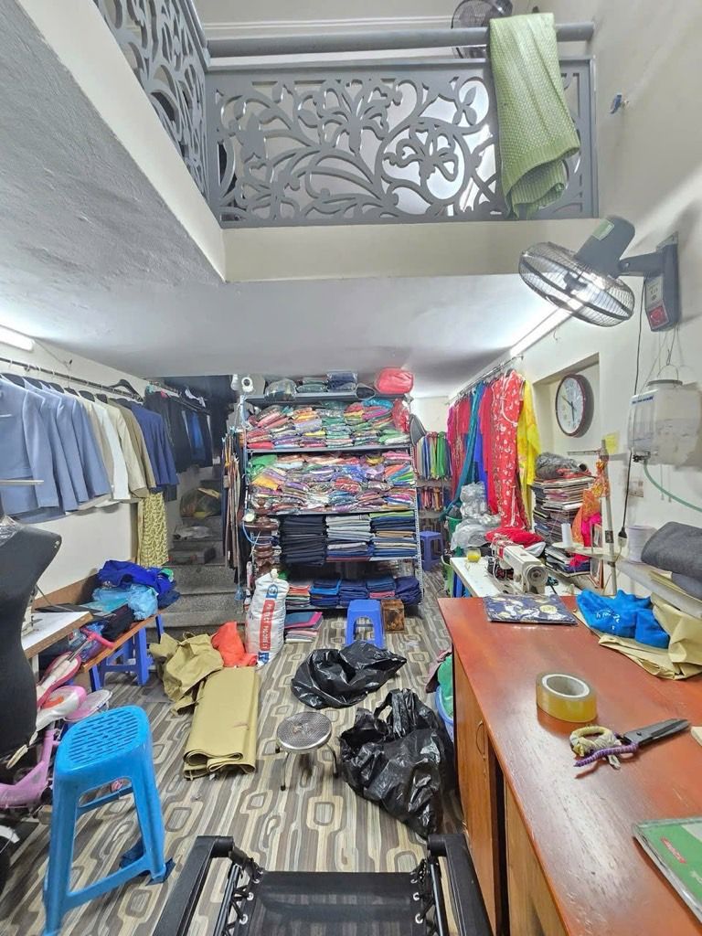 Bán nhà Thịnh Hào - diện tích 20,5m2 5 tầng - Lô góc, ngõ rộng - giá 6,9 tỷ