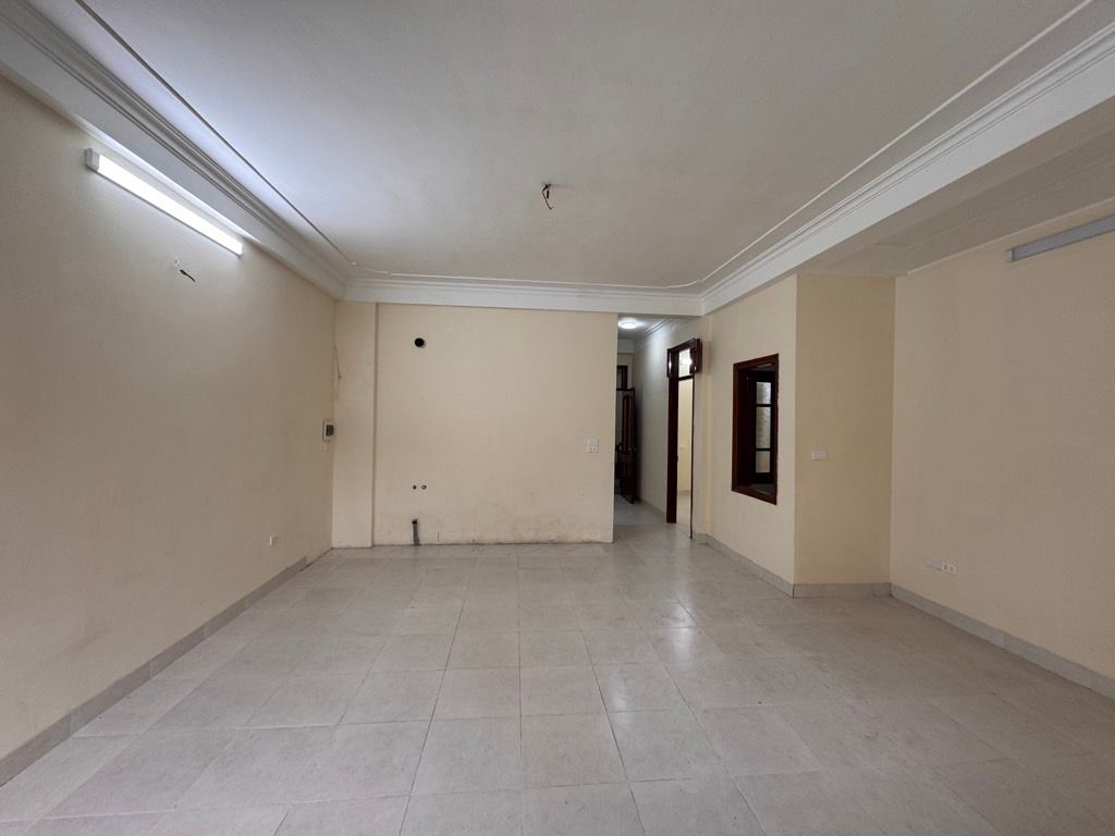 Bán nhà Y Miếu - diện tích 64m2 5 tầng - MẶT CHỢ - KINH DOANH SẦM UẤT - giá 17,3 tỷ