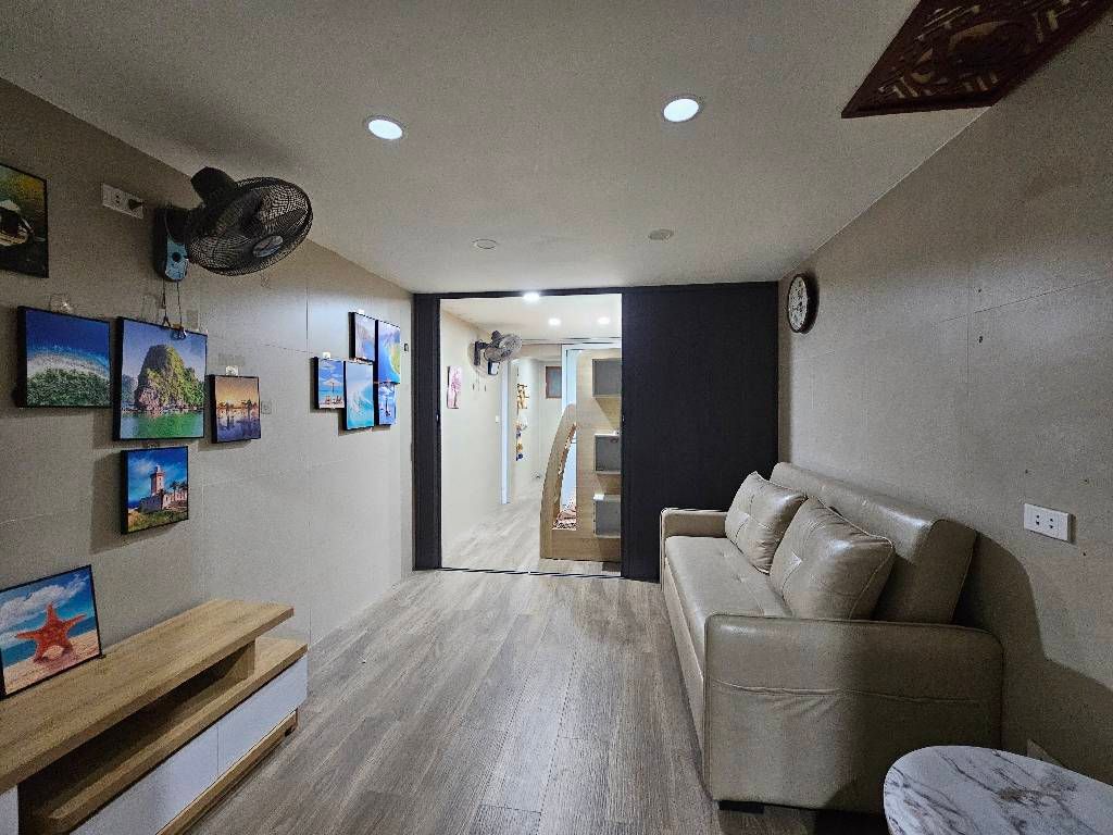 Bán nhà Tân Mai - diện tích 50m2 1 tầng - nhà đẹp ở ngay - giá 3,28 tỷ