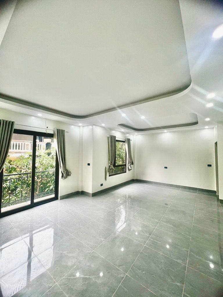 Bán nhà Nam Dư - diện tích 50m2 5 tầng - Thang máy - giá 12 tỷ