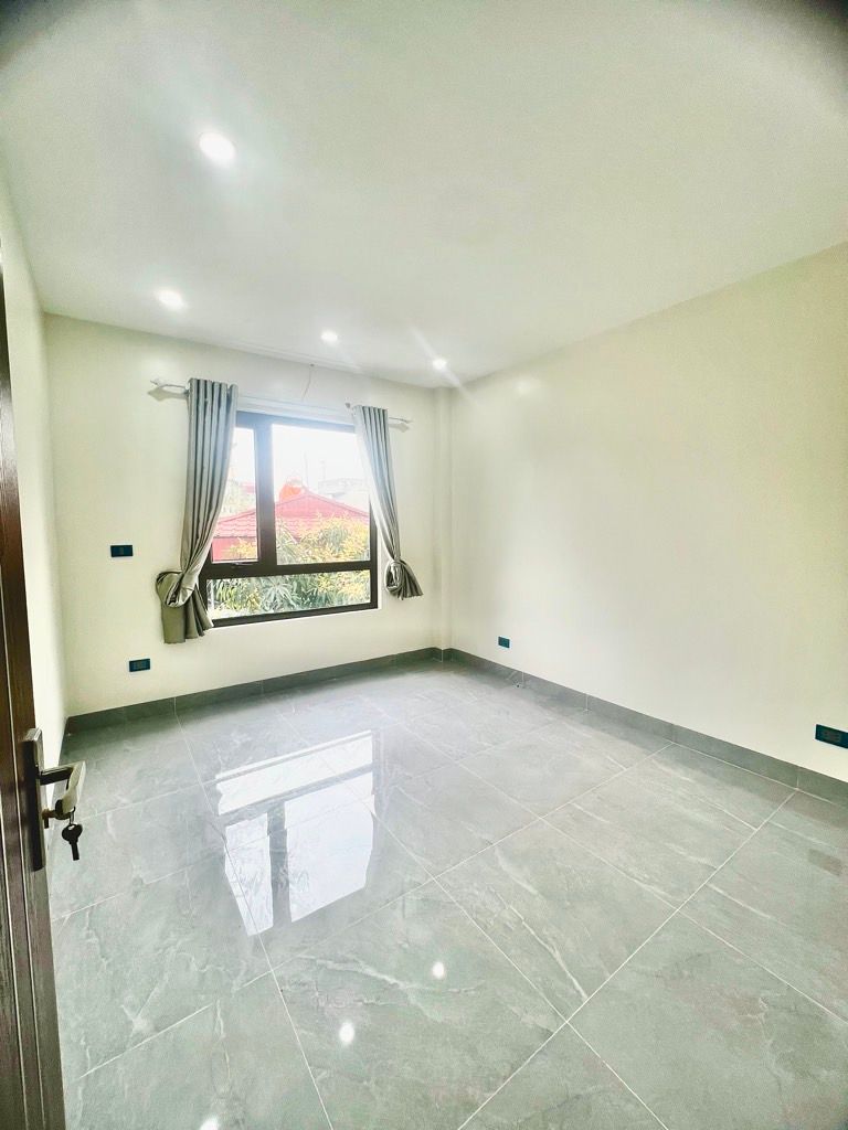 Bán nhà Nam Dư - diện tích 50m2 5 tầng - Thang máy - giá 12 tỷ