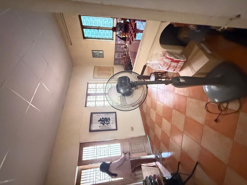 Bán nhà Hào Nam - diện tích 46.1m2 4 tầng - LÔ GÓC - NGÕ THÔNG - KINH DOANH - giá 11,5 tỷ