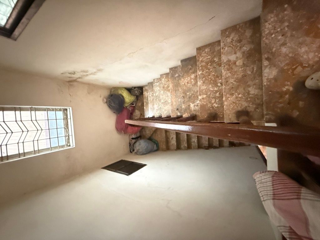 Bán nhà Hào Nam - diện tích 46.1m2 4 tầng - LÔ GÓC - NGÕ THÔNG - KINH DOANH - giá 11,5 tỷ