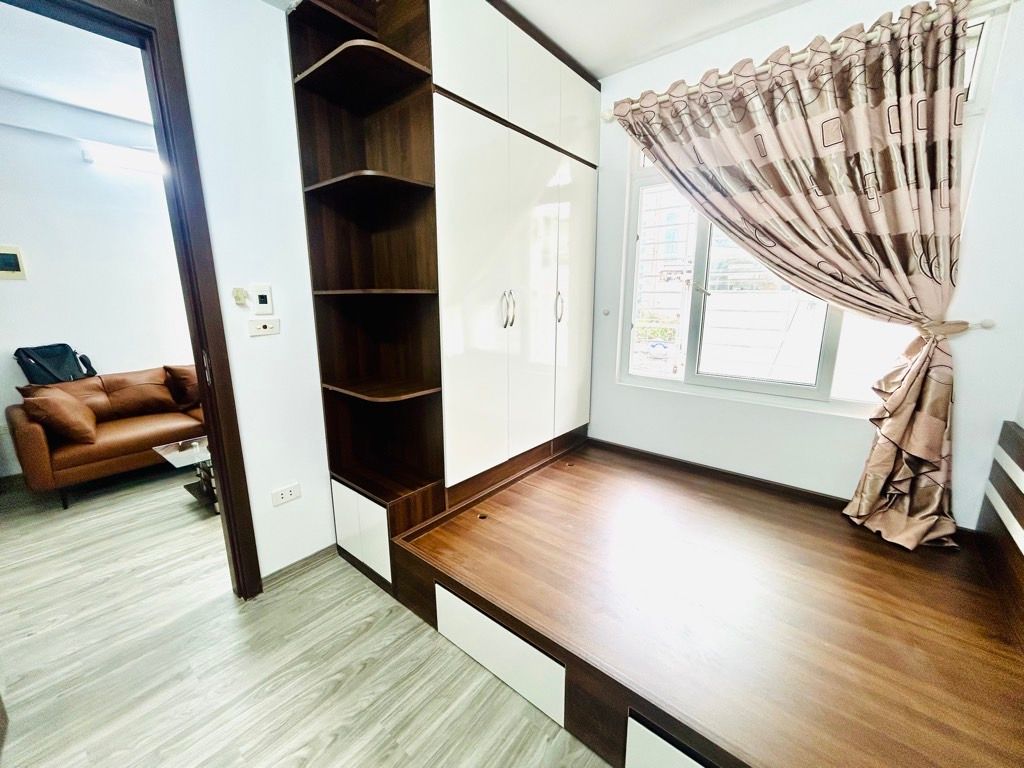 Bán nhà Trường Chinh - diện tích 40m2 1 tầng - Thang máy - giá 2,3 tỷ