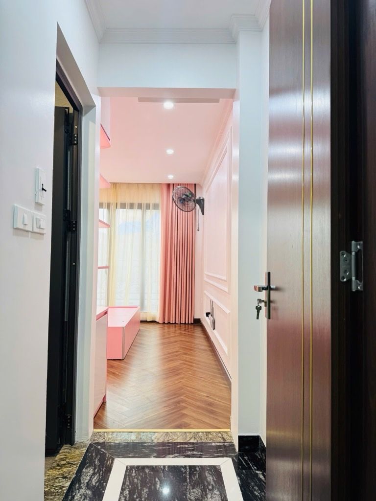 Bán nhà Hoàng Liệt - diện tích 31m2 6 tầng - SIÊU PHẨM - 6 TẦNG THANG MÁY - NỘI THẤT XỊN XÒ - giá 9,8 tỷ