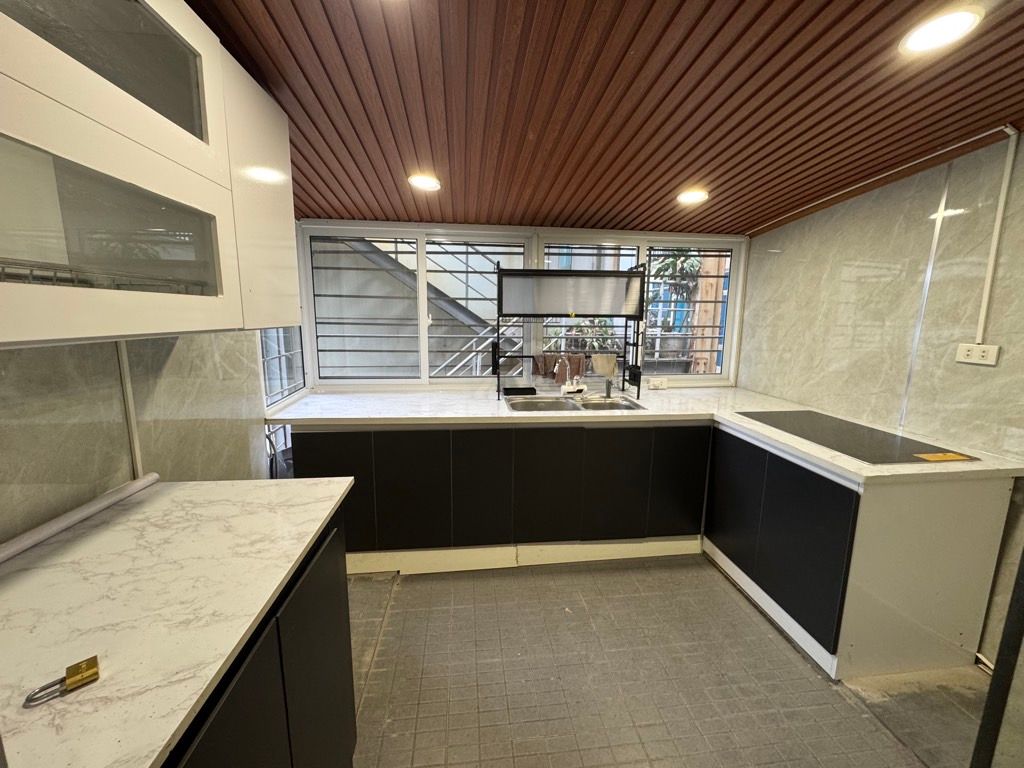 Bán nhà Giải Phóng - diện tích 95m2 1 tầng - Ngõ 78 Giải Phóng thông ra 74 Trường Chinh - giá 5,2 tỷ