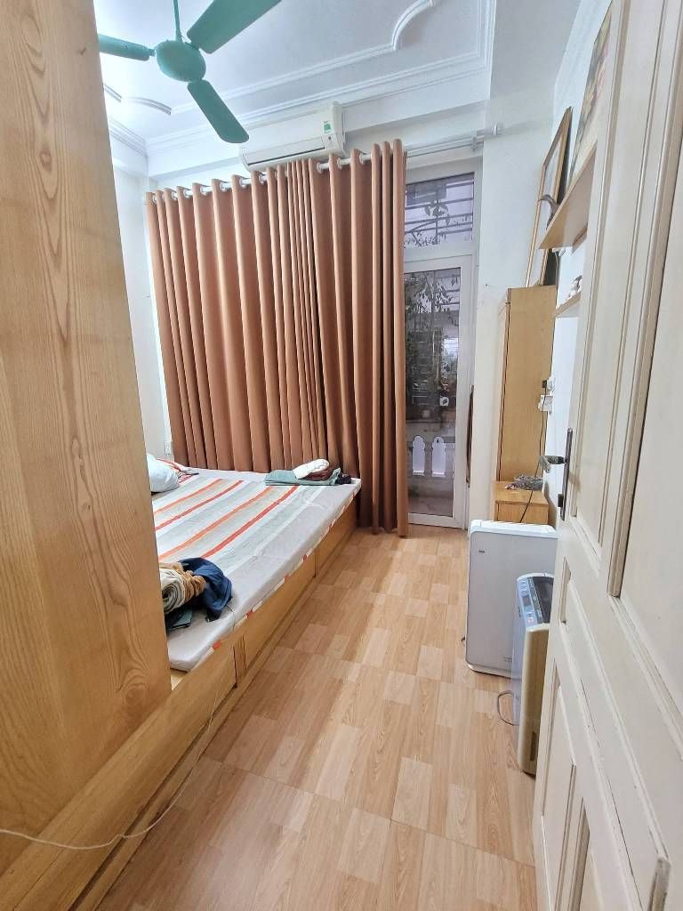 Bán nhà Hoàng Văn Thái - diện tích 34.2m2 6 tầng - Ô TÔ ĐỖ CỬA - giá 12,6 tỷ