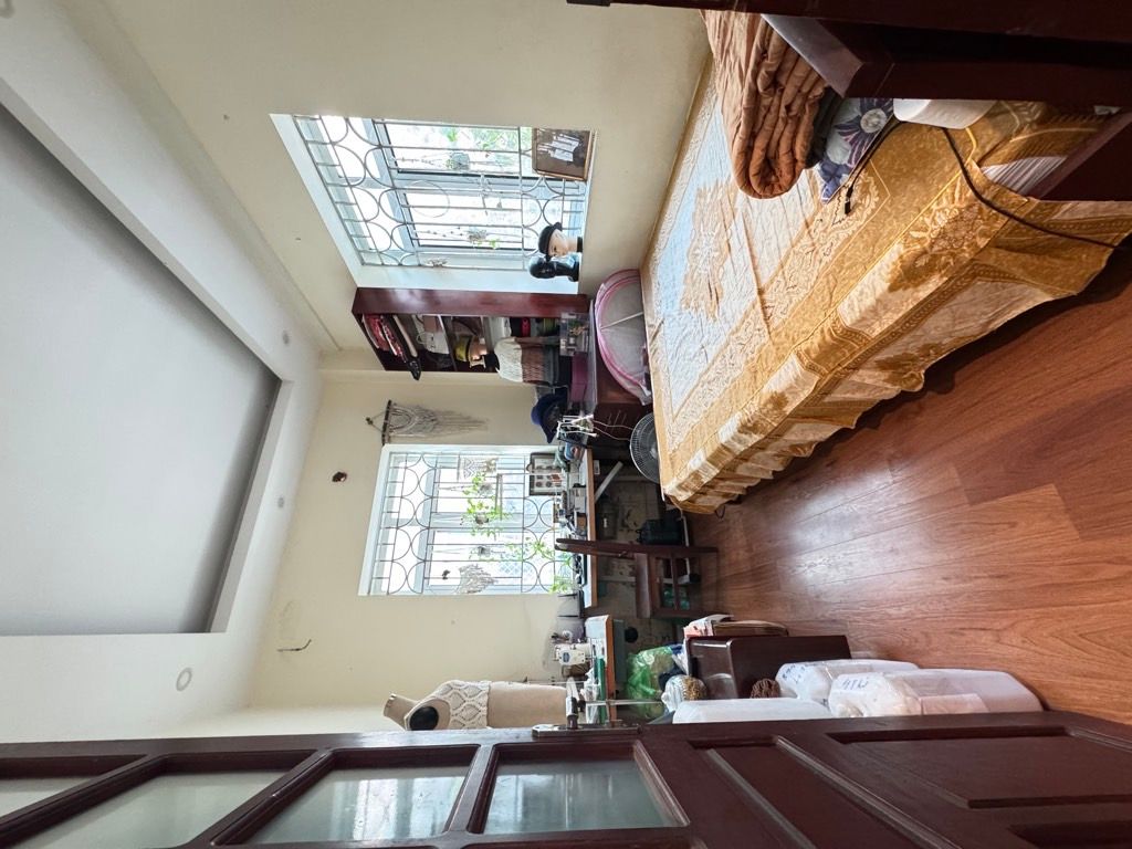 Bán nhà Hoàng Đạo Thúy - diện tích 49,2m2 1 tầng - Lô góc - giá 4,9 tỷ