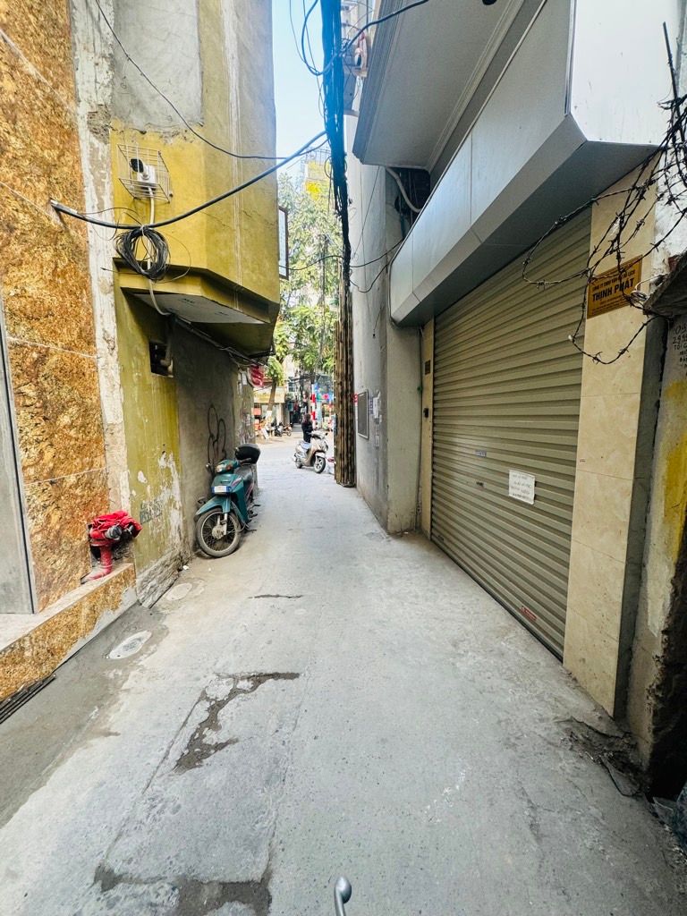 Bán nhà Minh Khai - diện tích 21.1m2 2 tầng - Ngõ thông thoáng sáng - giá 8 tỷ