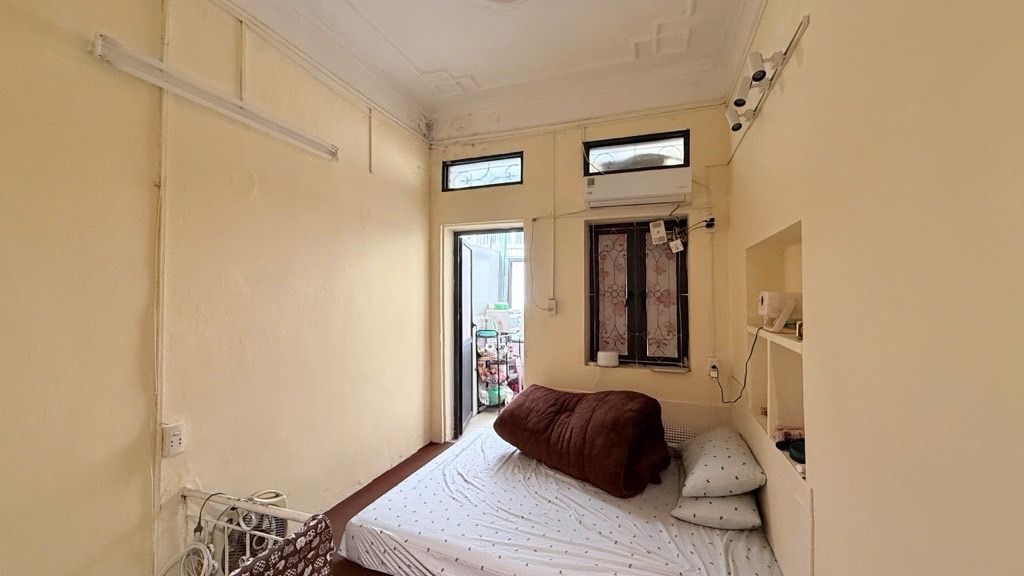 Bán nhà Minh Khai - diện tích 21.1m2 2 tầng - Ngõ thông thoáng sáng - giá 8 tỷ