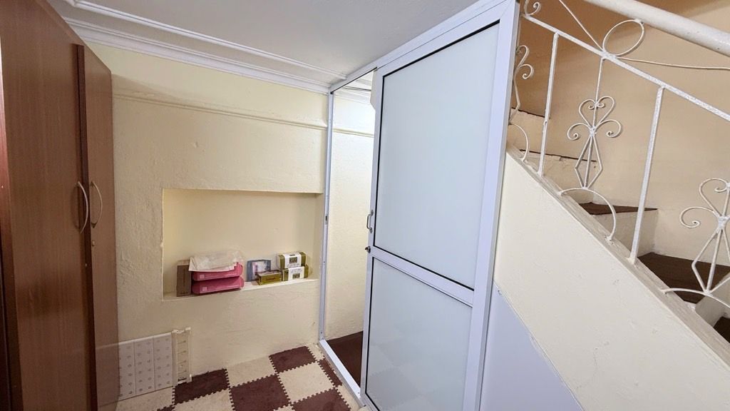 Bán nhà Minh Khai - diện tích 21.1m2 2 tầng - Ngõ thông thoáng sáng - giá 8 tỷ