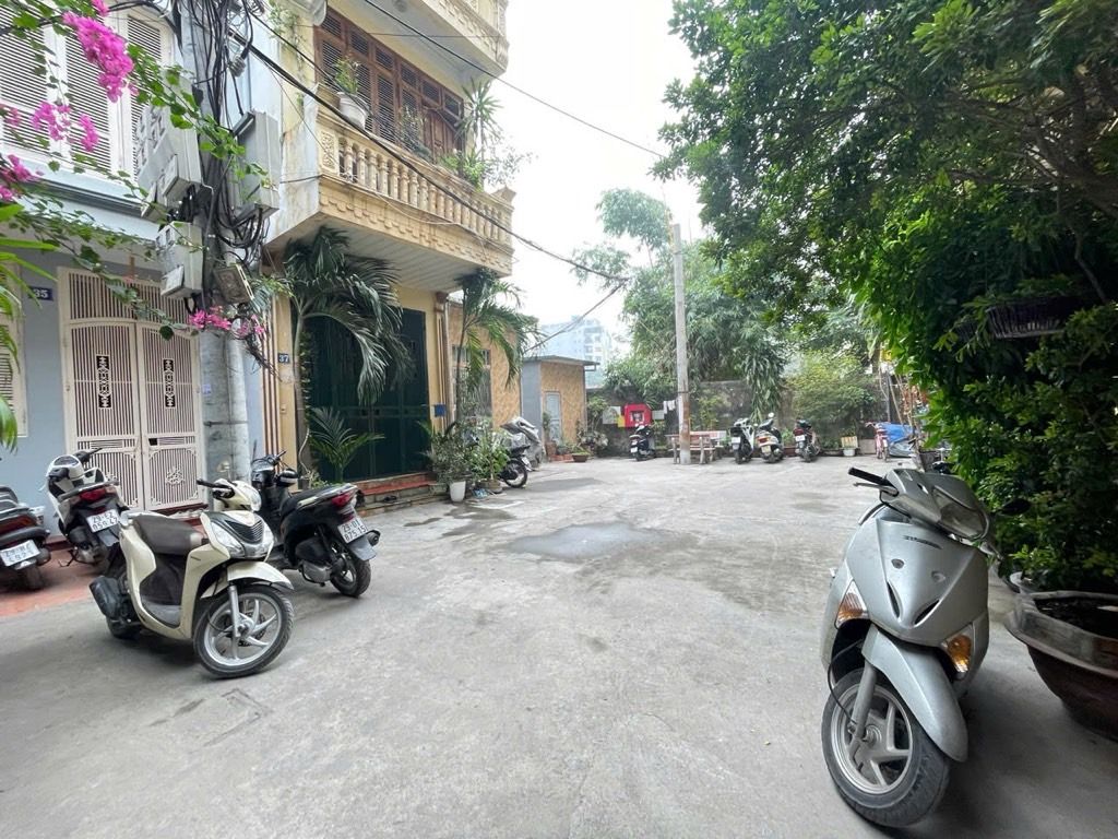 Bán nhà quốc tử giám - diện tích 35.3m2 1 tầng - Lô góc hiếm - giá 8,8 tỷ
