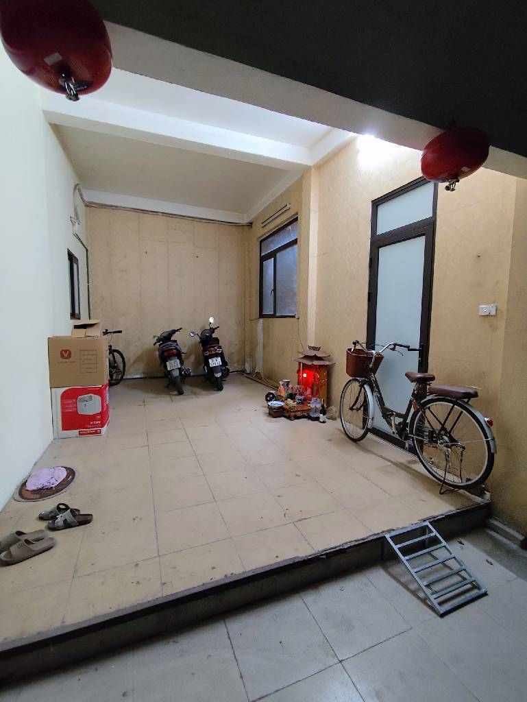 Bán nhà Minh Khai - diện tích 62.7m2 5 tầng - Lô góc - giá 13,9 tỷ