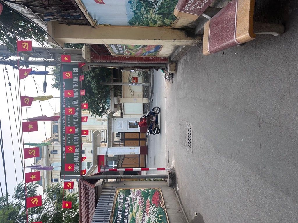 Bán nhà Hoàng Văn Thái - diện tích 44.9m2 4 tầng - ô tô vào nhà - giá 16,5 tỷ