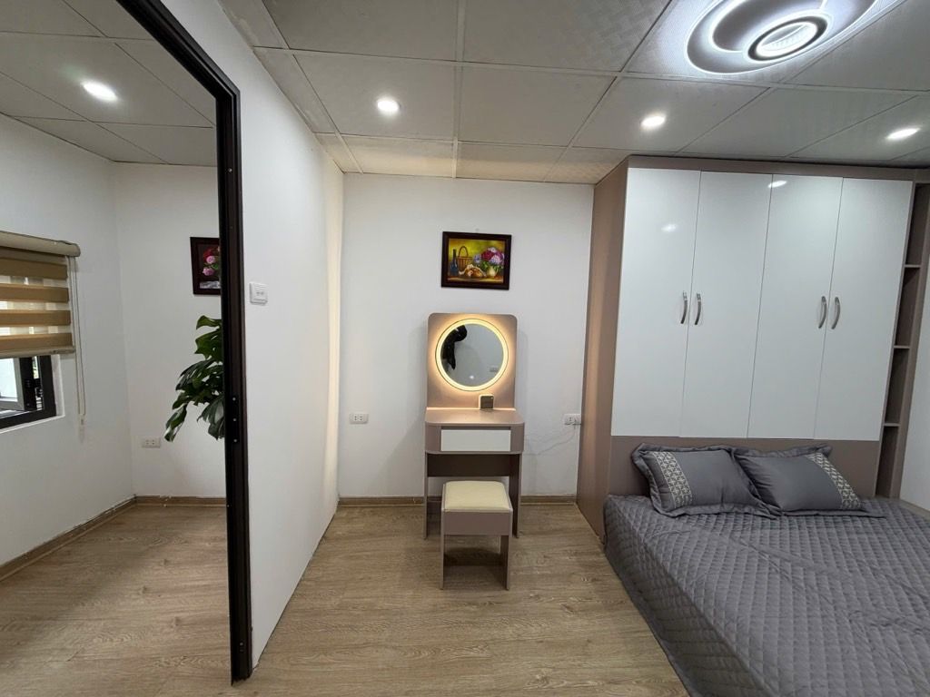 Bán nhà Lĩnh Nam - diện tích 20m2 2 tầng - Nhà đẹp - giá 1,55 tỷ