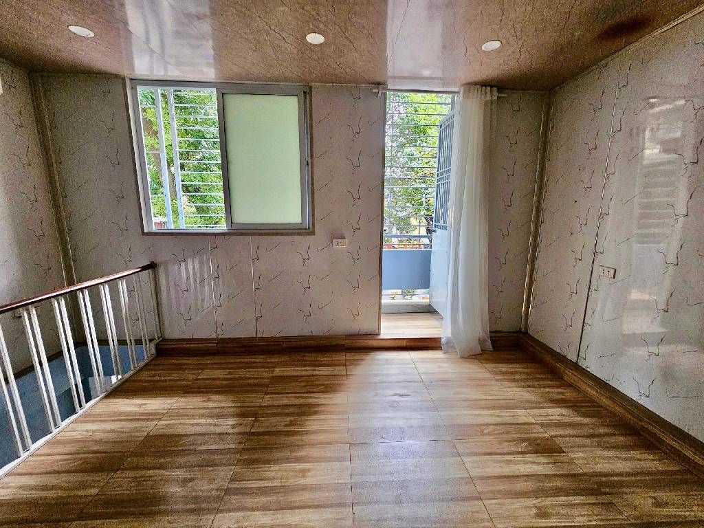 Bán nhà Phương Mai - diện tích 27m2 3 tầng - Lô góc kinh doanh sầm uất - giá 3,8 tỷ