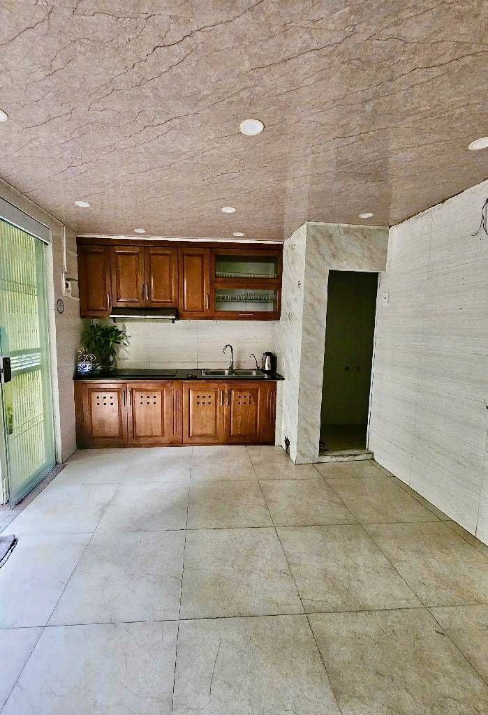 Bán nhà Phương Mai - diện tích 27m2 3 tầng - Lô góc kinh doanh sầm uất - giá 3,8 tỷ