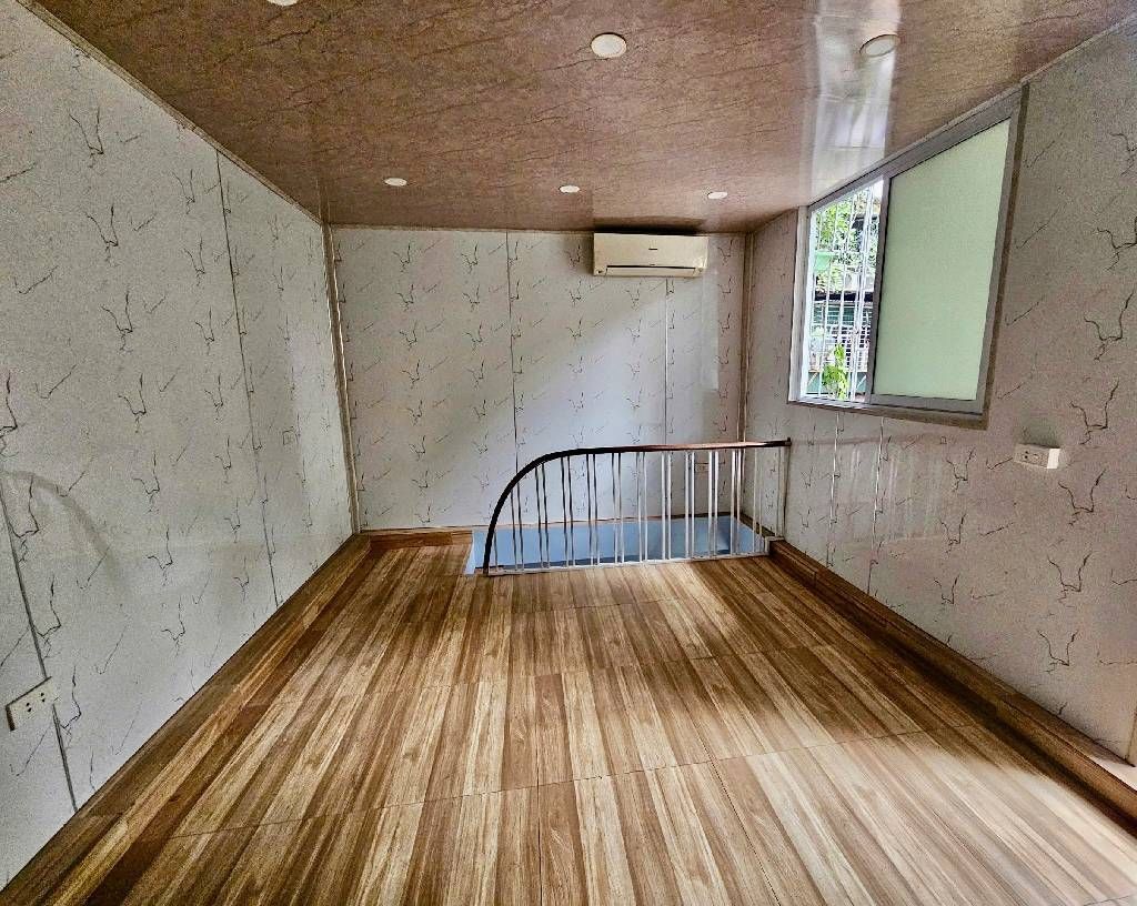 Bán nhà Phương Mai - diện tích 27m2 3 tầng - Lô góc kinh doanh sầm uất - giá 3,8 tỷ