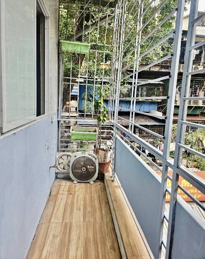 Bán nhà Phương Mai - diện tích 27m2 3 tầng - Lô góc kinh doanh sầm uất - giá 3,8 tỷ