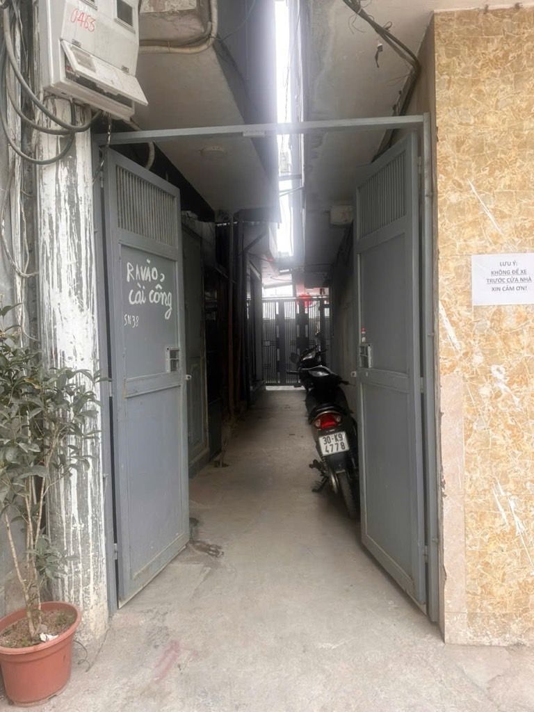 Bán nhà Bùi Xương Trạch - diện tích 38m2 3 tầng - Nhà đẹp, ba gác đua - giá 4,15 tỷ