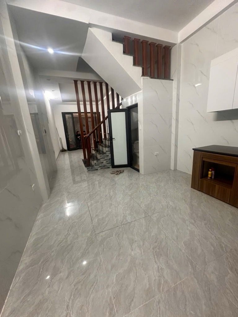 Bán nhà Bùi Xương Trạch - diện tích 38m2 3 tầng - Nhà đẹp, ba gác đua - giá 4,15 tỷ