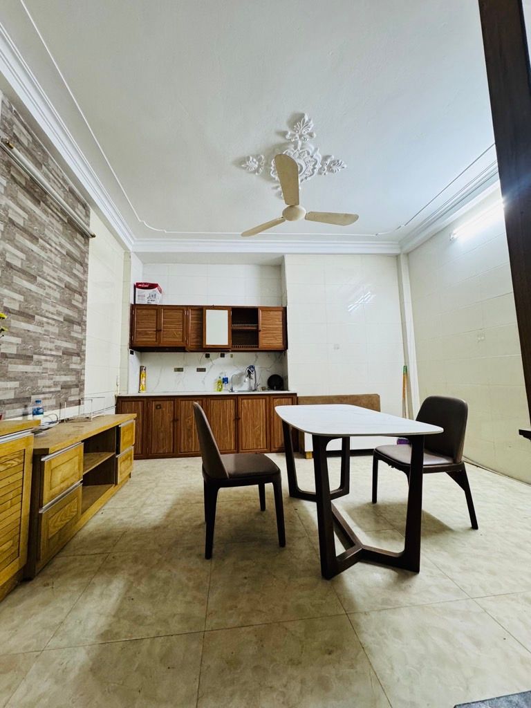 Bán nhà Vĩnh Hưng - diện tích 25.2m2 4 tầng - Ô TÔ ĐỖ CỔNG - giá 6,5 tỷ