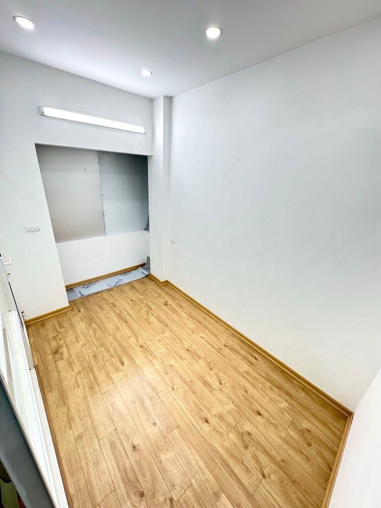 Bán nhà ngõ chợ khâm thiên - diện tích 15m2 5 tầng - 3 ngủ đủ công năng - giá 3,5 tỷ